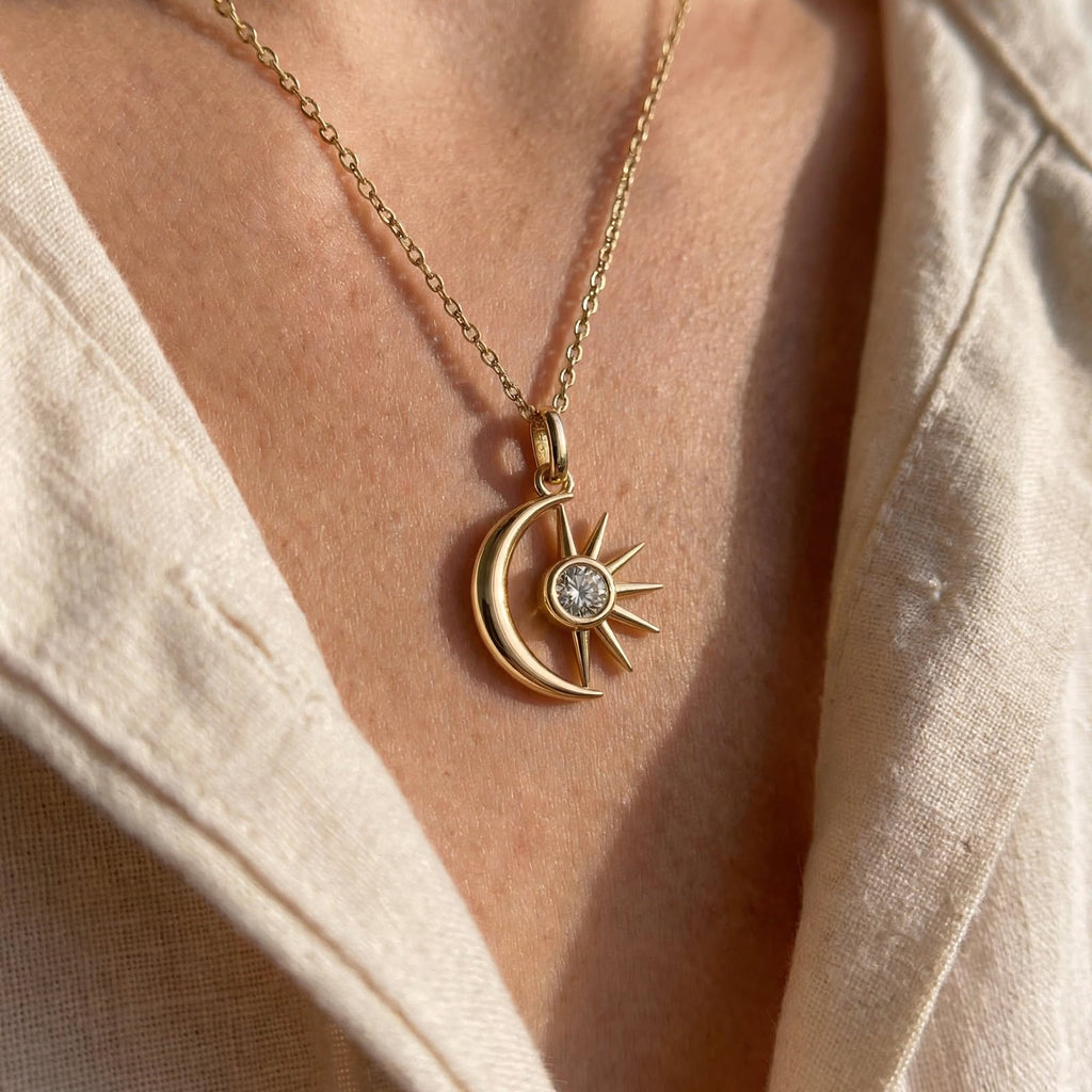 Ay & Güneş Kolye | Fable Serisi | Altın Kaplama 925 Gümüş | Mihu Jewelry