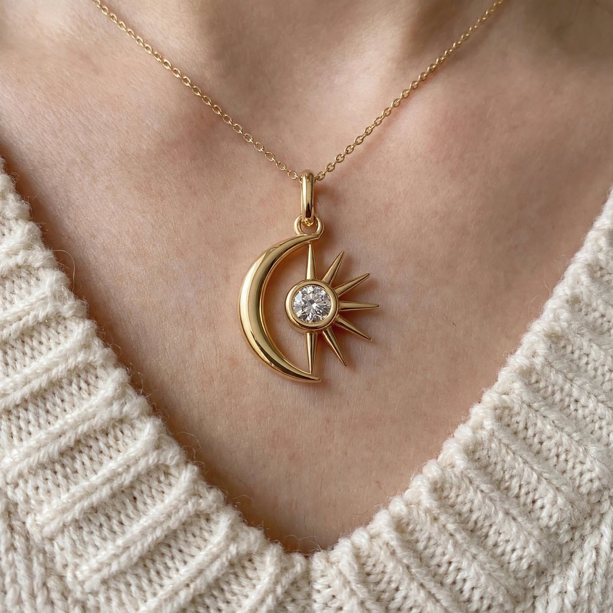 Ay & Güneş Kolye | Fable Serisi | Altın Kaplama 925 Gümüş | Mihu Jewelry