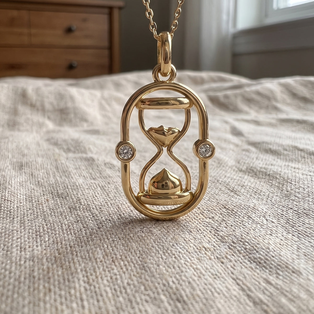 ESTJ Kum Saati Kolye | Altın Kaplama 925 Gümüş | Mihu Jewelry