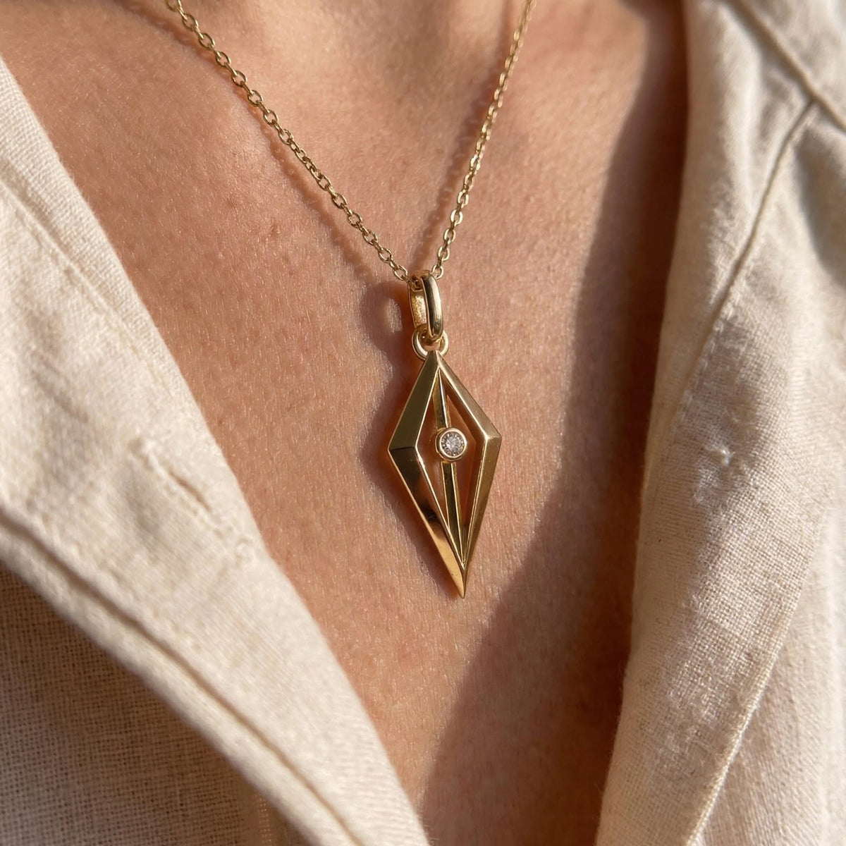 INTJ Mimar Kolye | Altın Kaplama 925 Gümüş | Mihu Jewelry