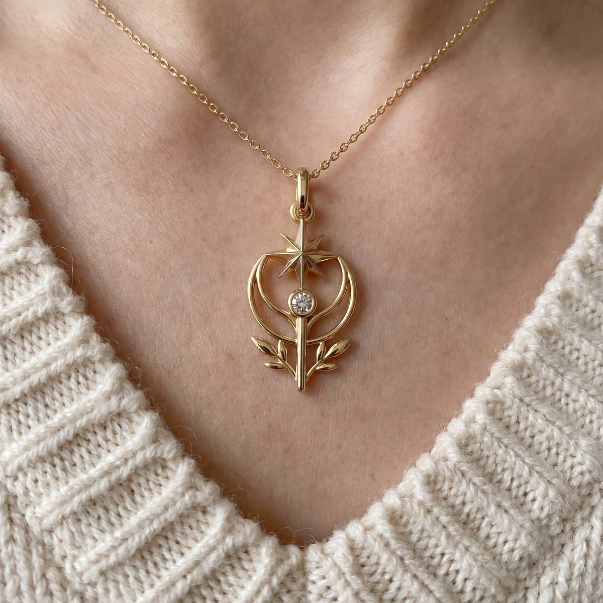 Kuzey Yıldızı Lale Kolye | Fable Serisi | 925 Gümüş | Mihu Jewelry