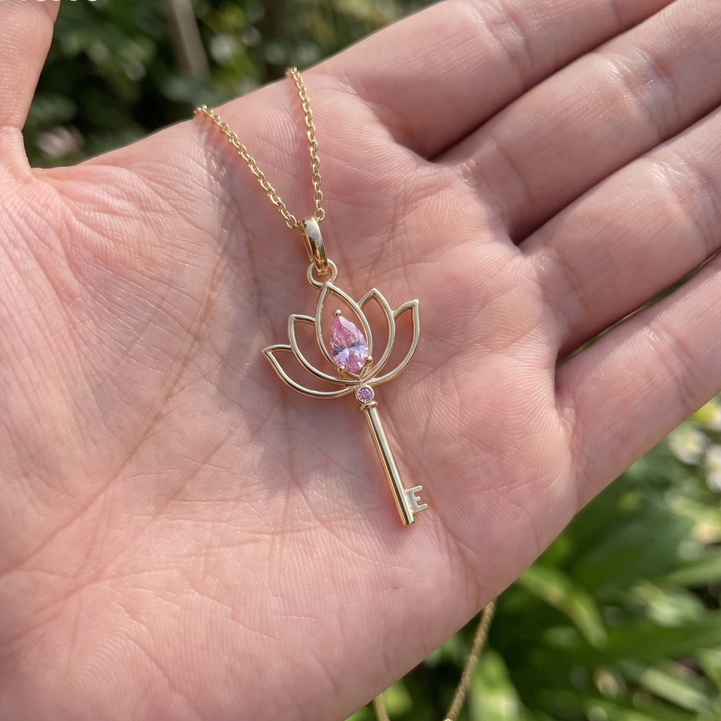 Lotus Anahtar Kolye | Fable Serisi | Altın Kaplama 925 Gümüş | Pembe Zirkon | Mihu Jewelry