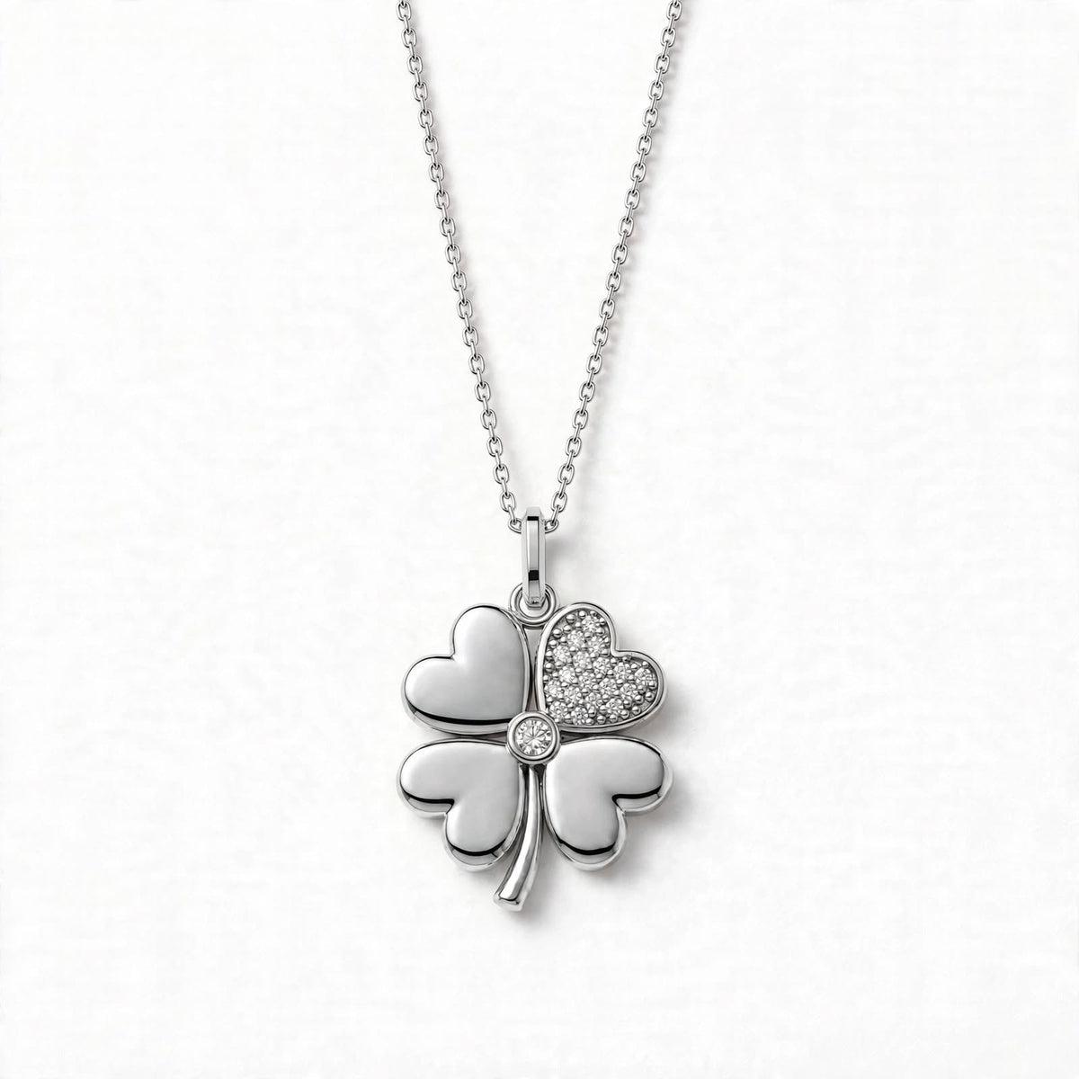 Yonca Kolye | Fable Serisi | Altın Kaplama 925 Gümüş | Mihu Jewelry