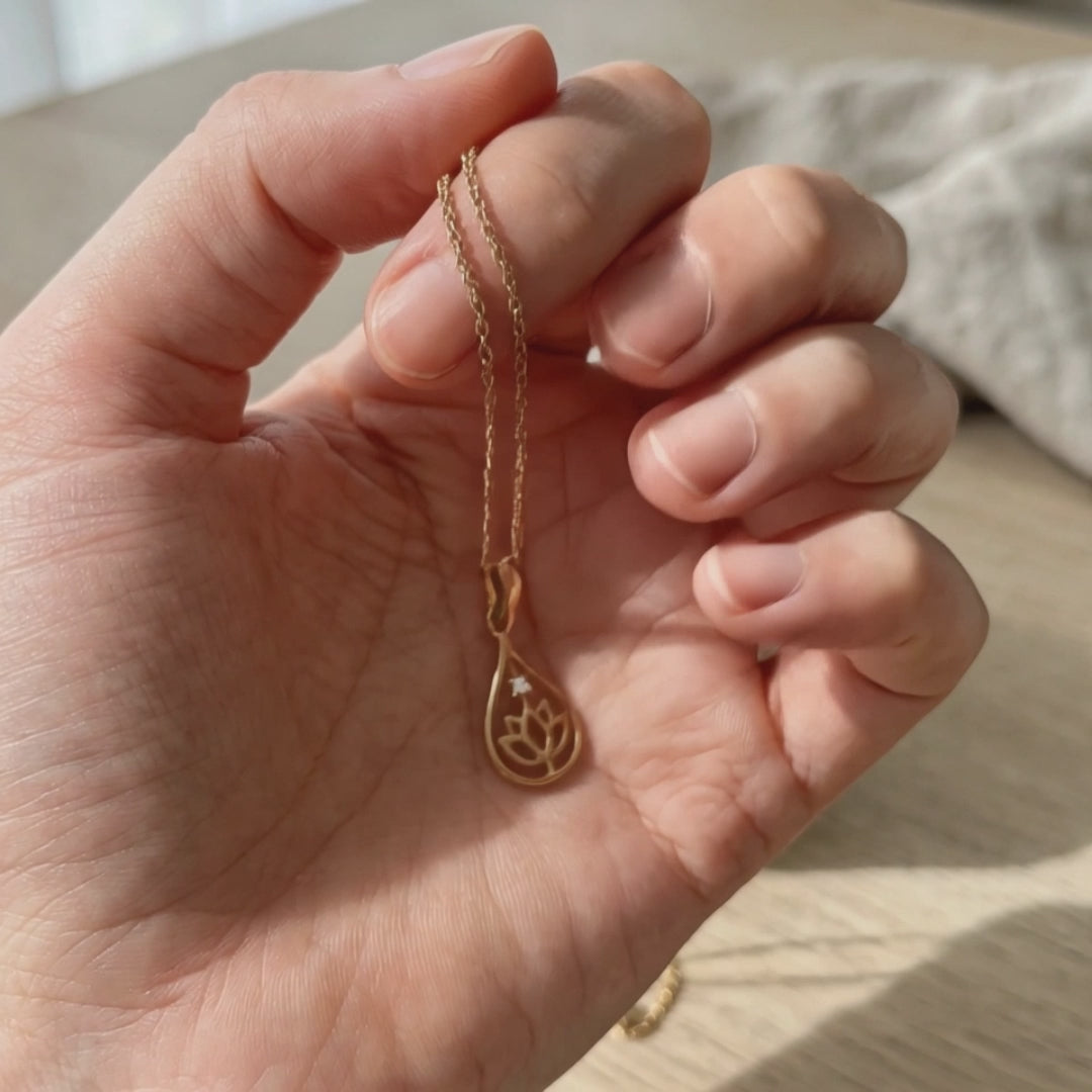 ISFP Lotus Kolye | MBTI Serisi | 925 Gümüş | Mihu Jewelry