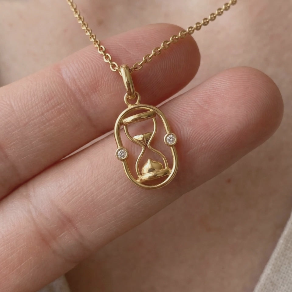 ESTJ Kum Saati Kolye | Altın Kaplama 925 Gümüş | Mihu Jewelry